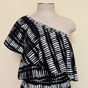 EXPRESS Printed Black and White One Shoulder Ruffle Dress Size Large